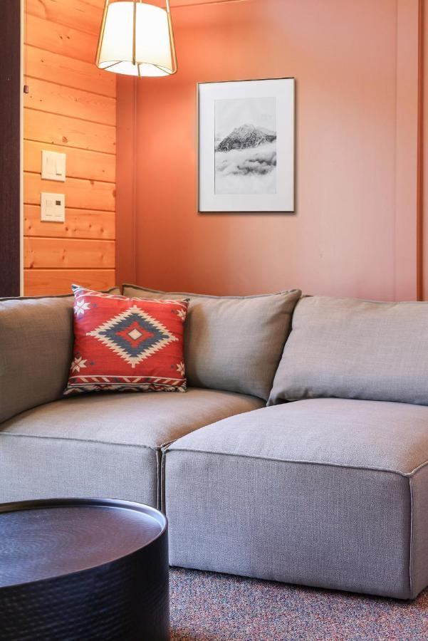 Outland Chalet & Suites Great Smoky Mountains Whittier 外观 照片